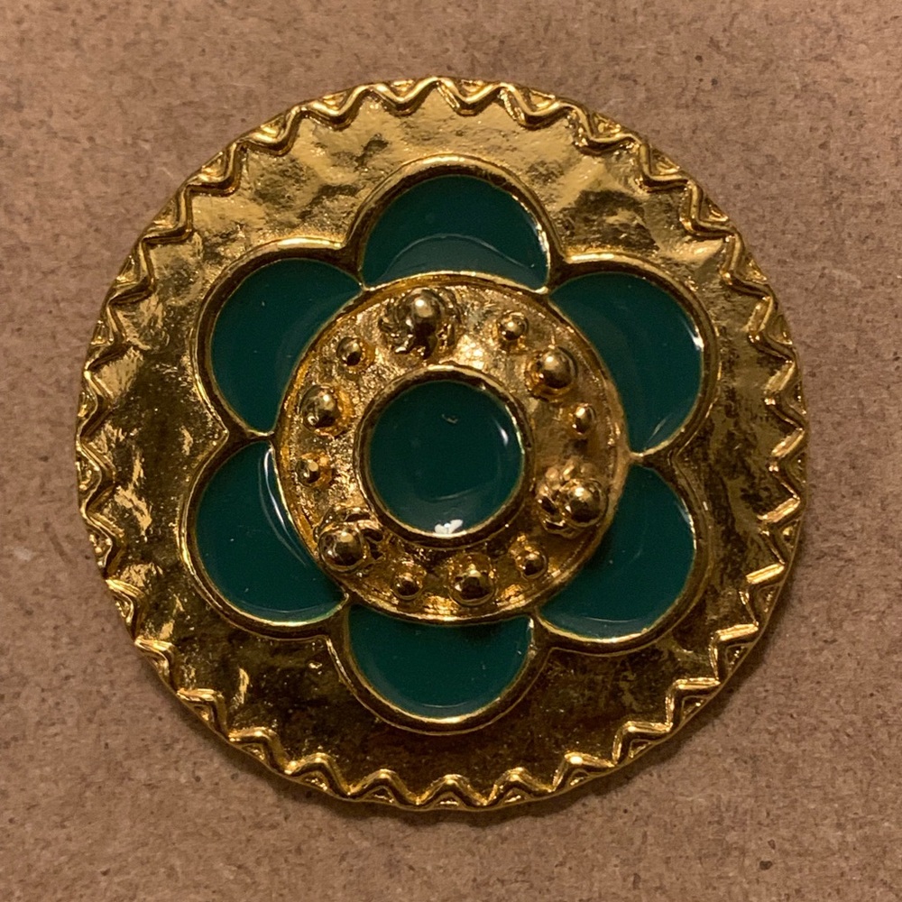 Vintage scarf clip
